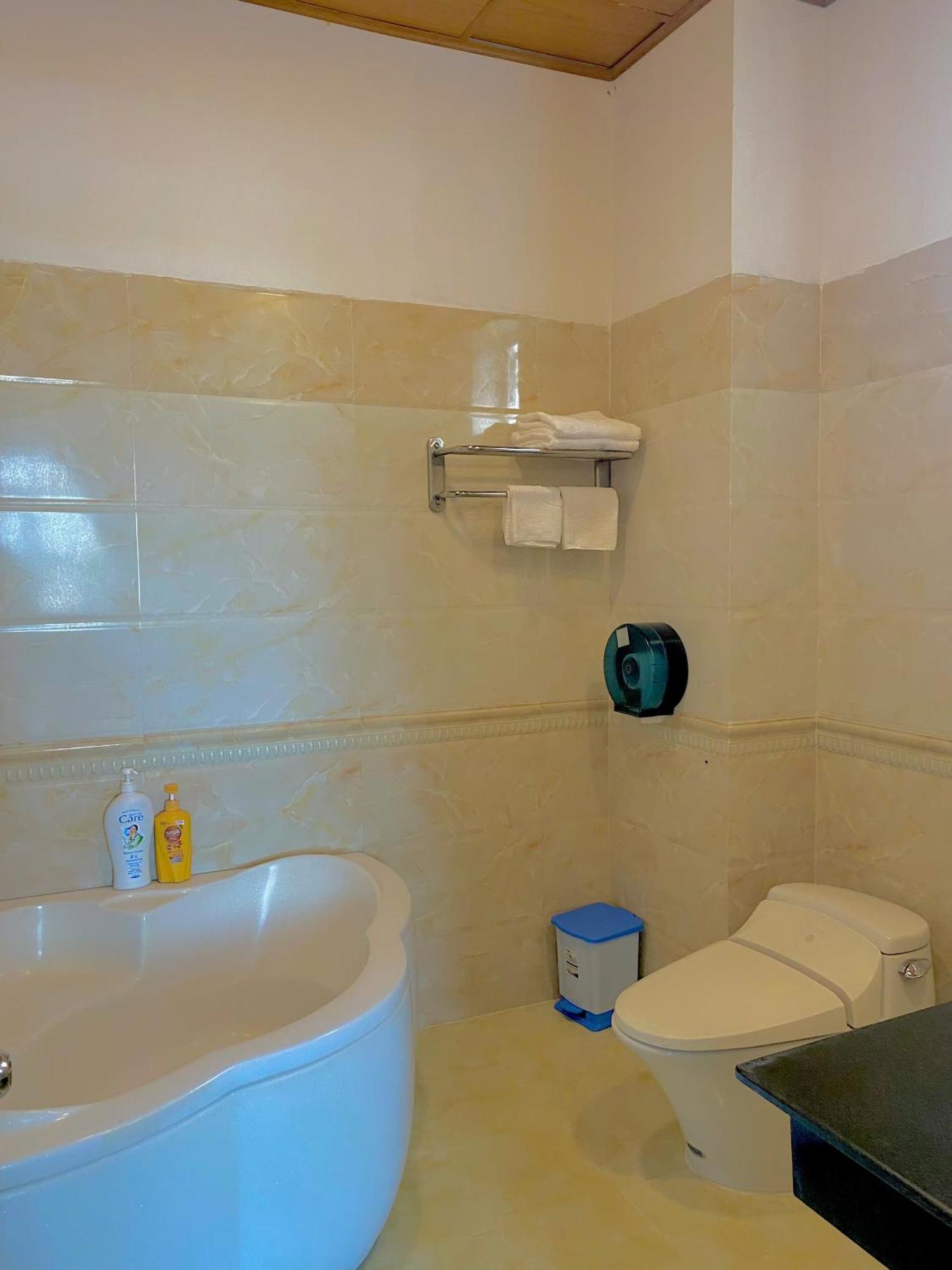 Phuc Hung 2 Hotel ラックザー エクステリア 写真